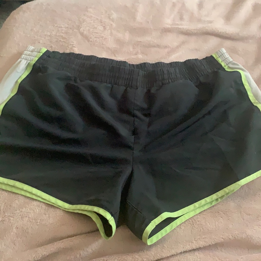 Athletic shorts ✨